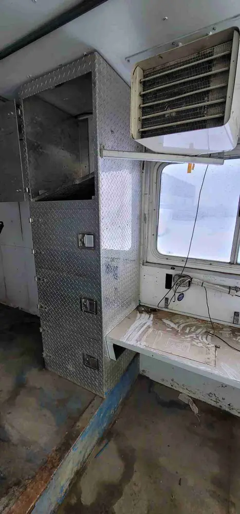 2006 Doghouse 42ft