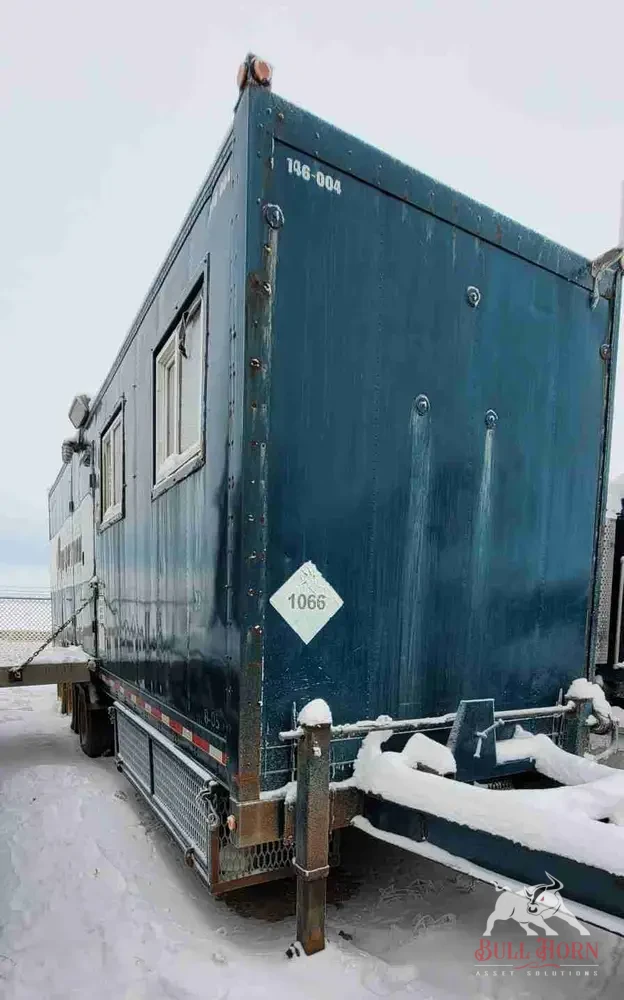 2001 Doghouse 30ft