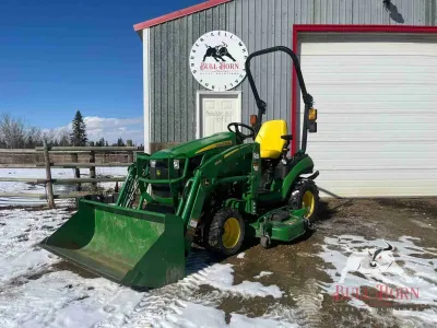 2019 John Deere 1025R