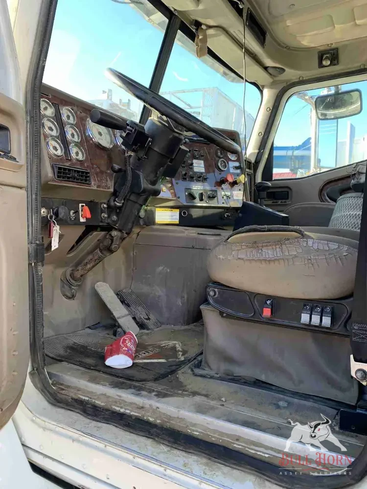 2006 International Pump Truck