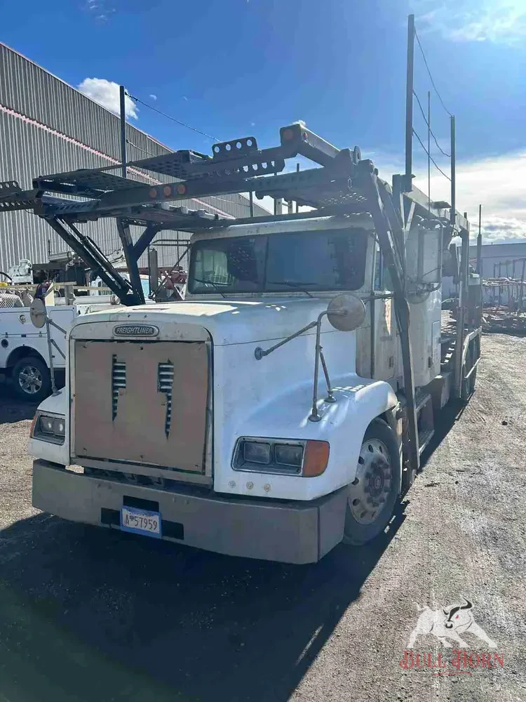 2005 Freightliner Car Hauler
