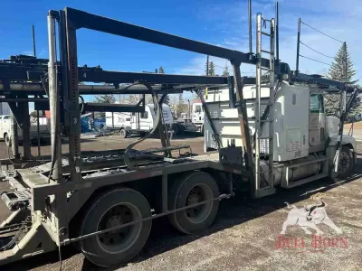 2005 Freightliner Car Hauler