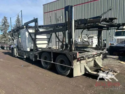 2005 Freightliner Car Hauler
