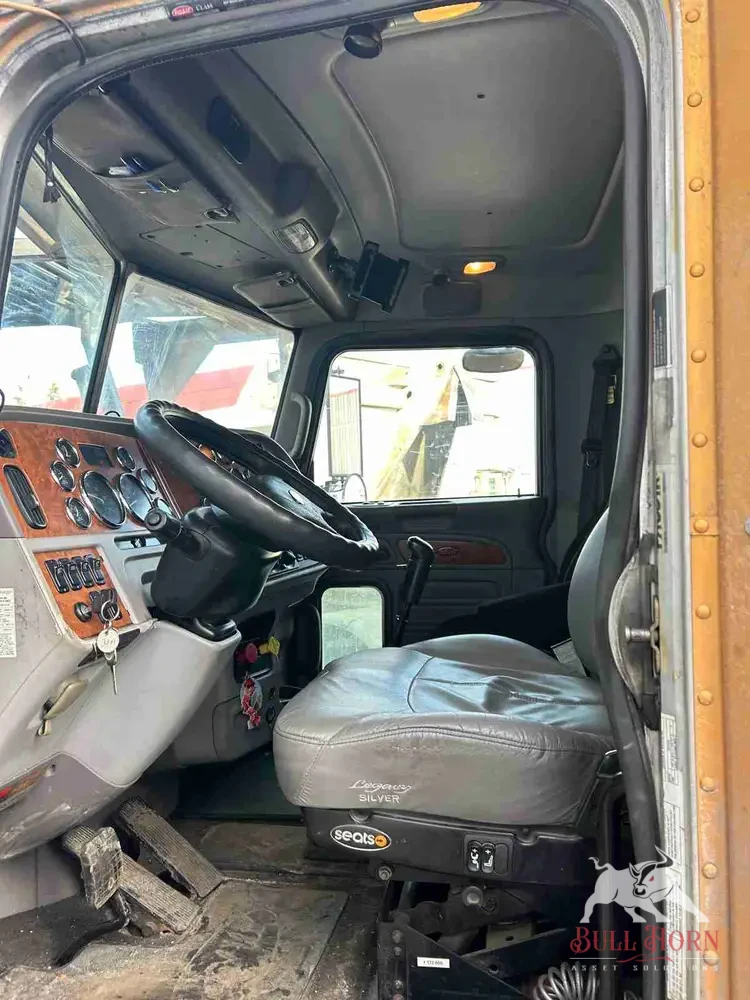 2007 Peterbilt Car Hauler