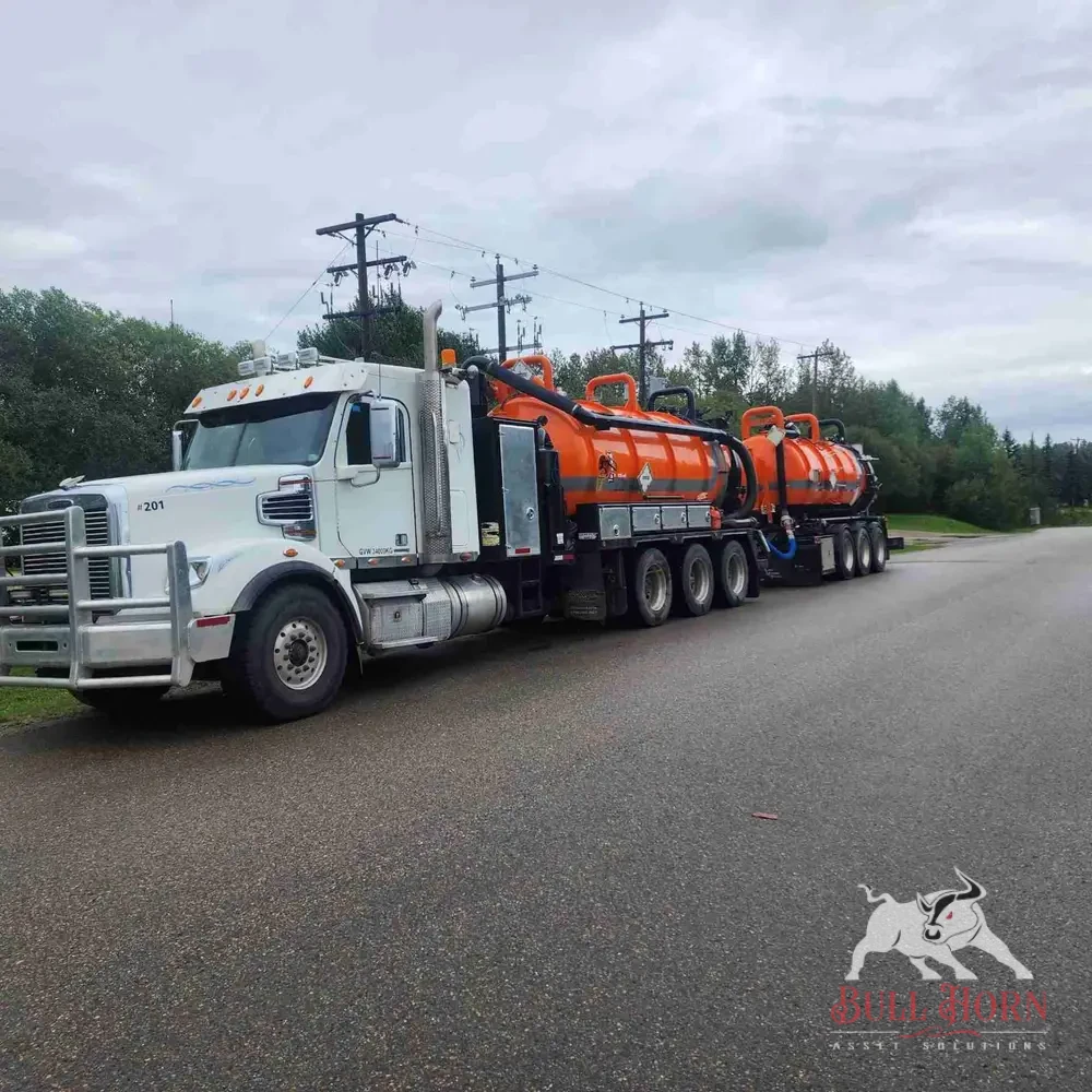 2014 Freightliner w/ a 16m3 Tank