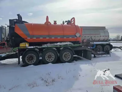 2014 Freightliner w/ a 16m3 Tank