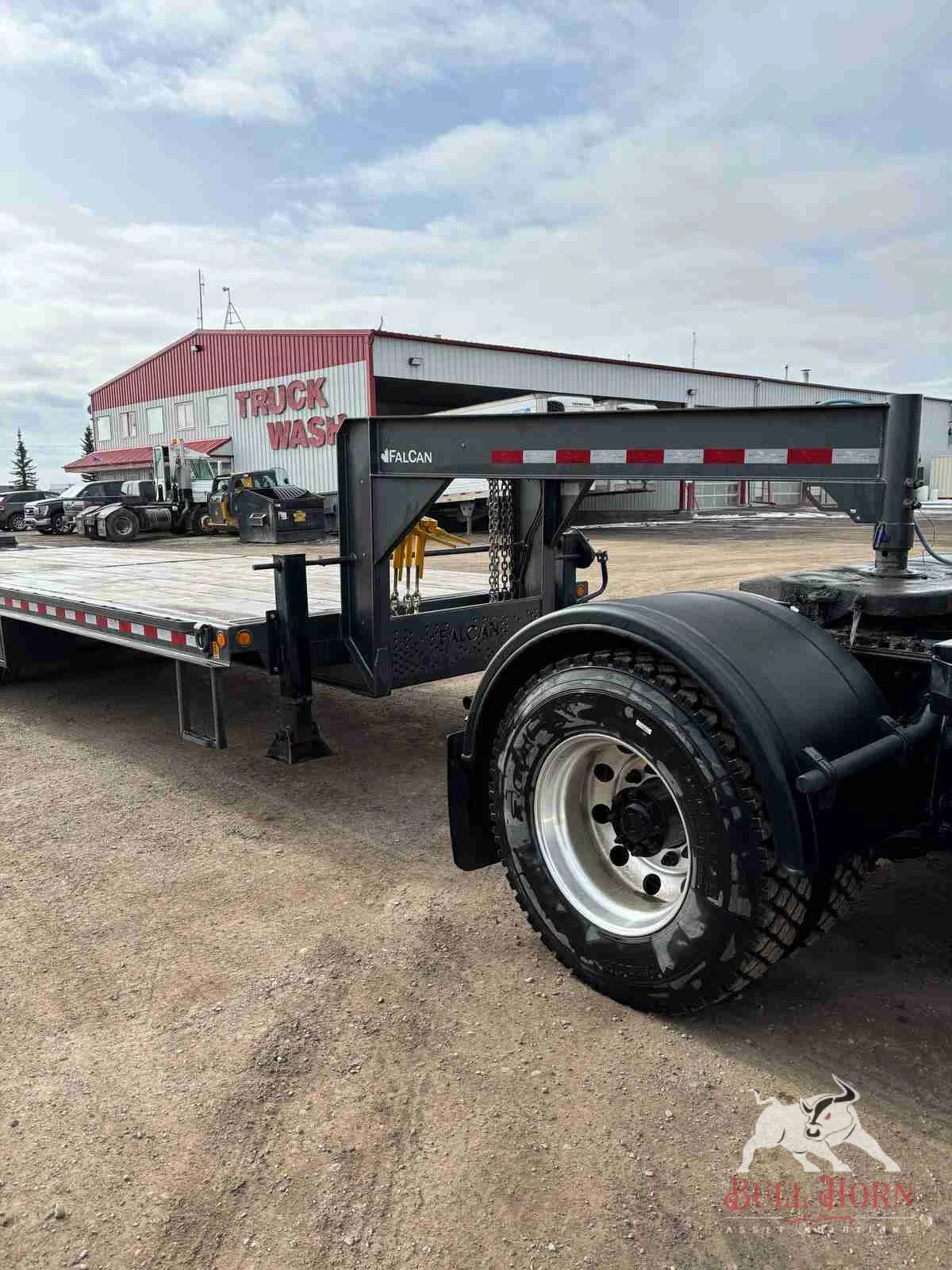2020 FalCan 30' Trailer