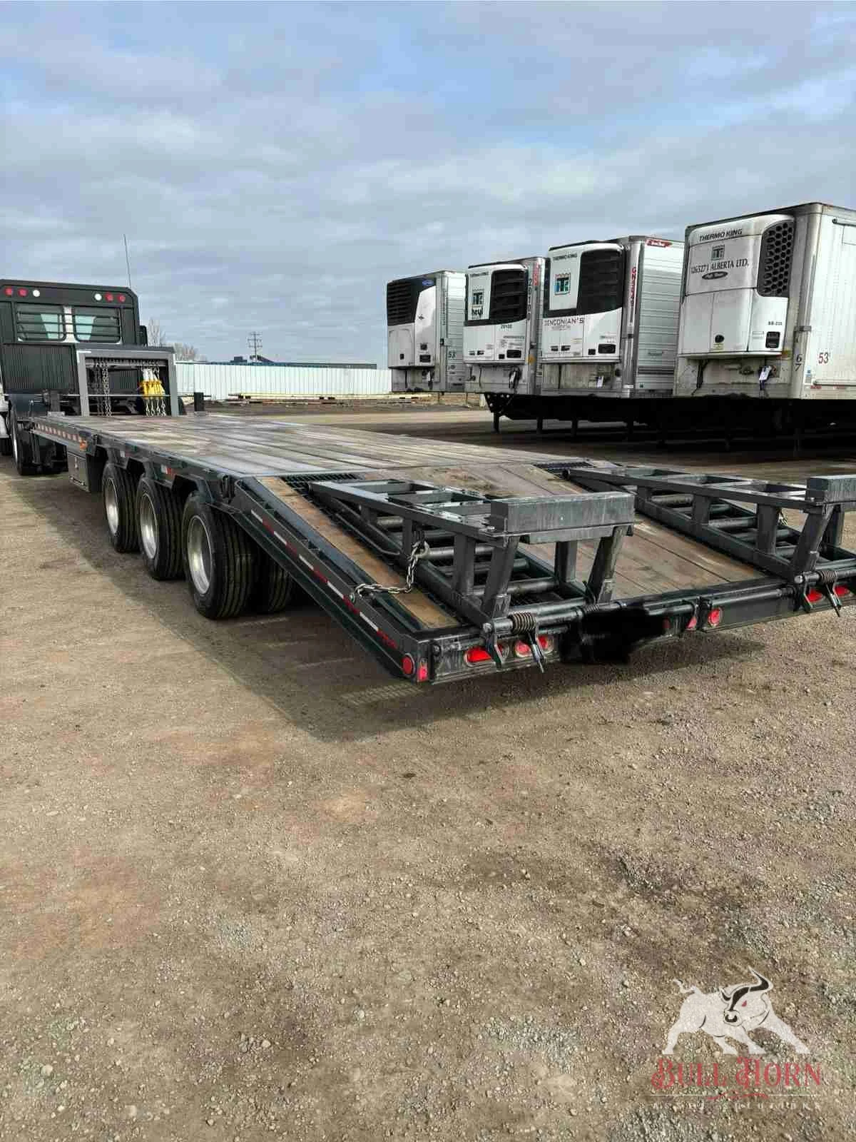 2020 FalCan 30' Trailer