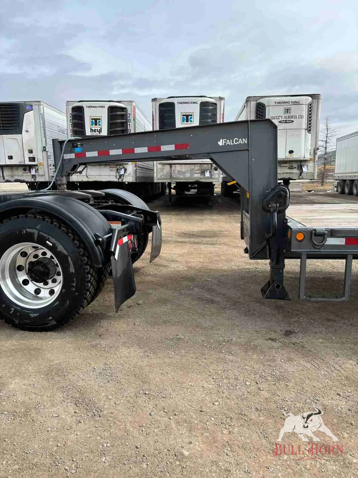 2020 FalCan 30' Trailer