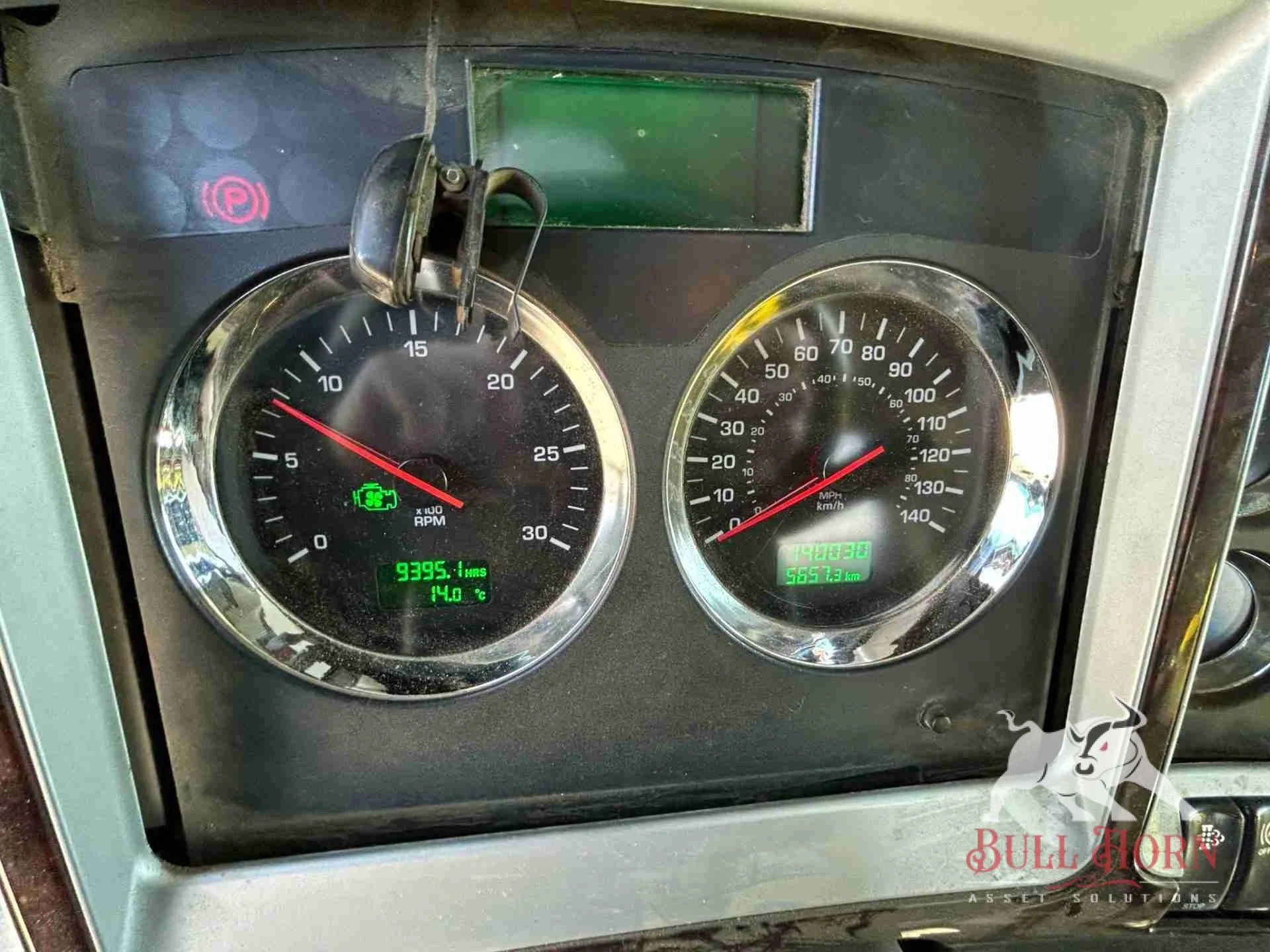 2010 Kenworth T800 w/ 2008 SJ Petro 300 Pump Truck