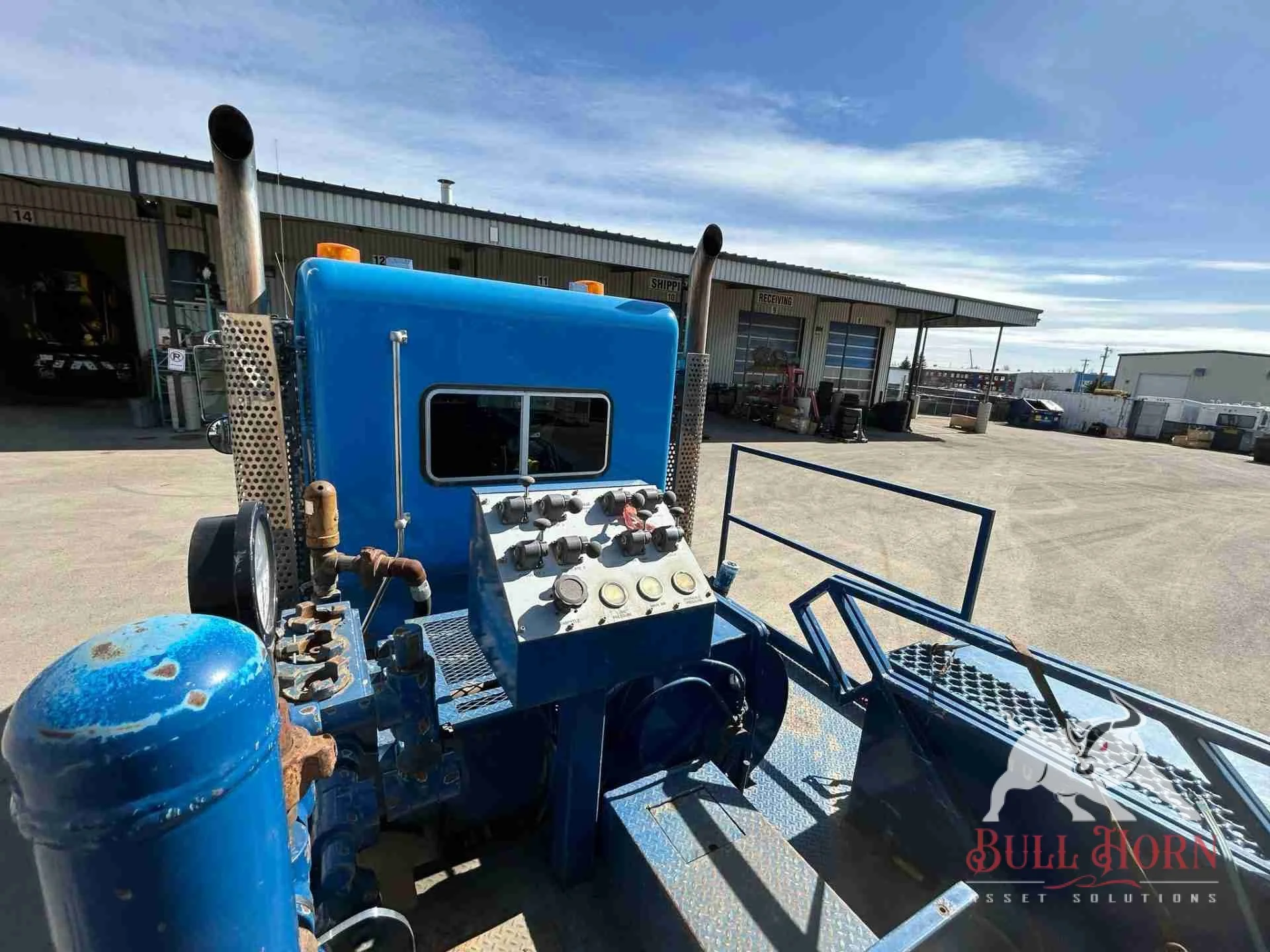 2010 Kenworth T800 w/ 2008 SJ Petro 300 Pump Truck