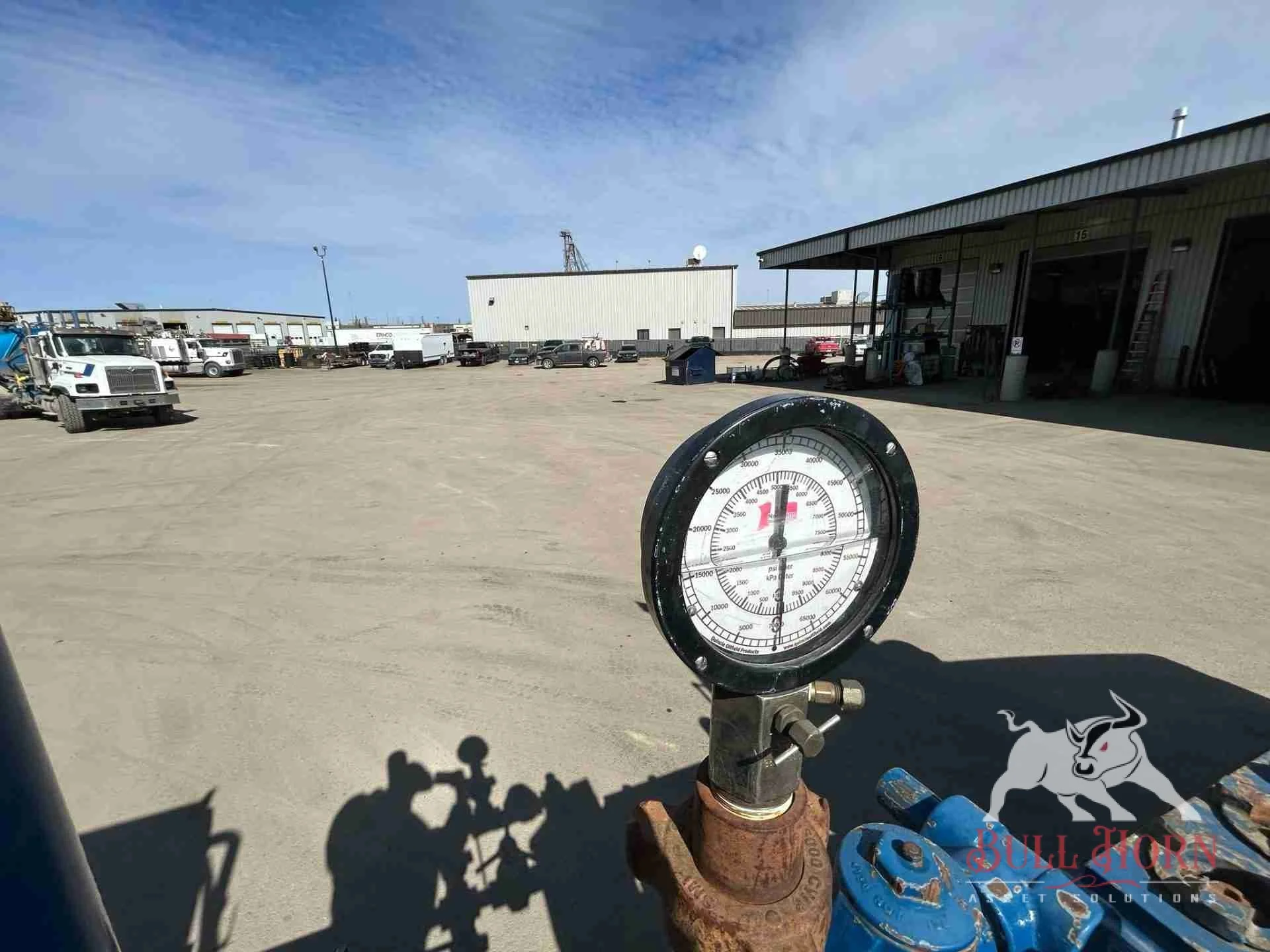 2010 Kenworth T800 w/ 2008 SJ Petro 300 Pump Truck