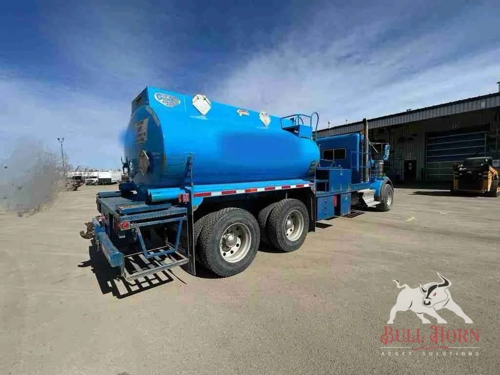 2010 Kenworth T800 w/ 2008 SJ Petro 300 Pump Truck