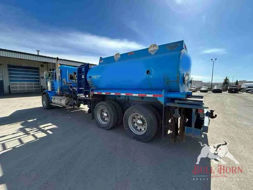 2010 Kenworth T800 w/ 2008 SJ Petro 300 Pump Truck