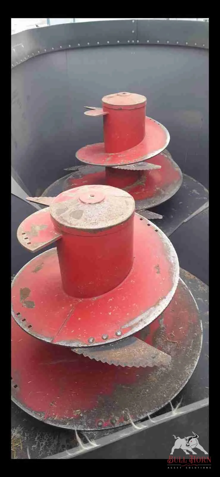 Twin Vertical Mixing Screws