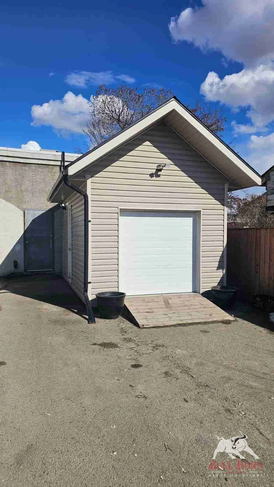 Mini Garage