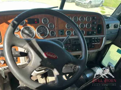 2007 Peterbilt 389