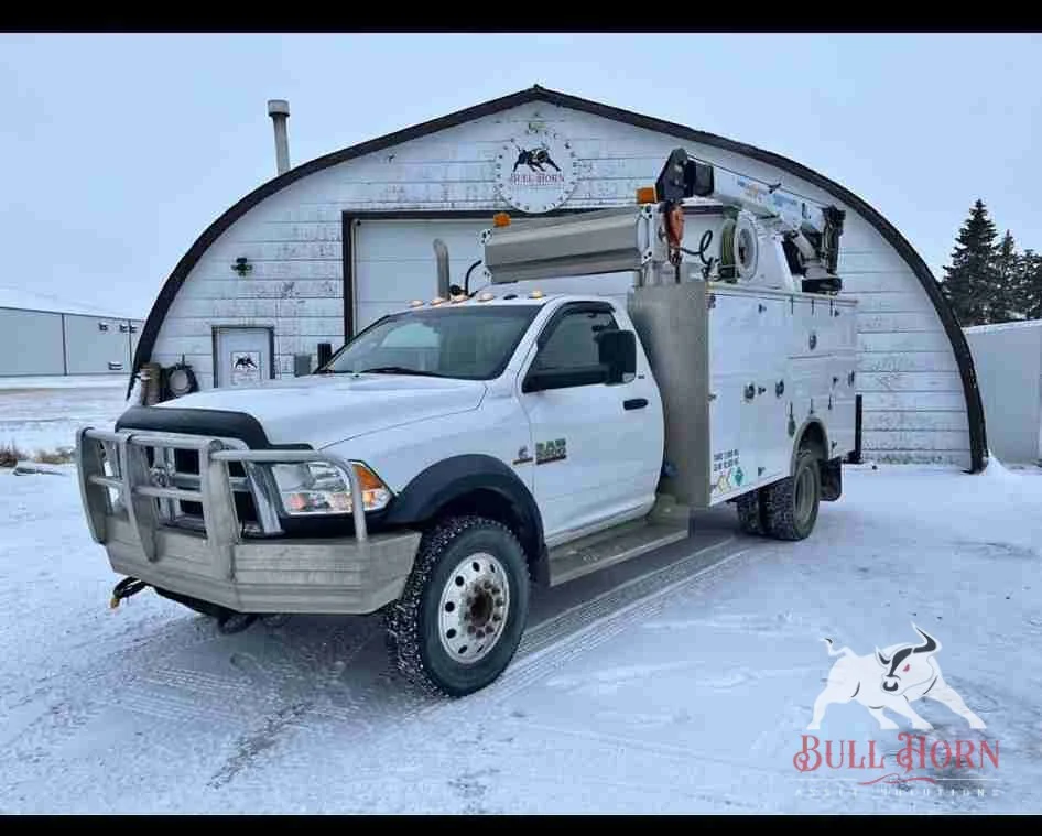 2016 Ram 5500 Service Body w/ Crane
