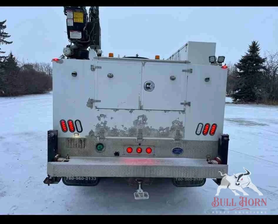 2016 Ram 5500 Service Body w/ Crane