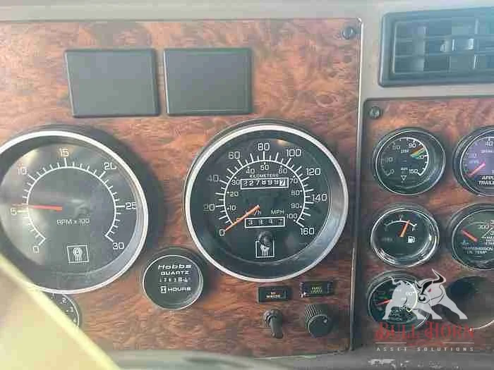 2002 Kenworth C500 Bed Truck