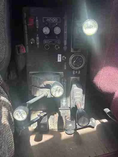 2002 Kenworth C500 Bed Truck