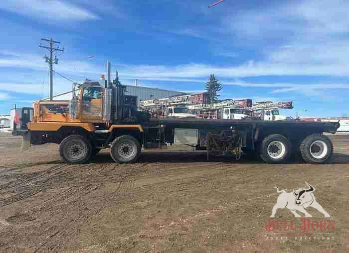 2002 Kenworth C500 Bed Truck