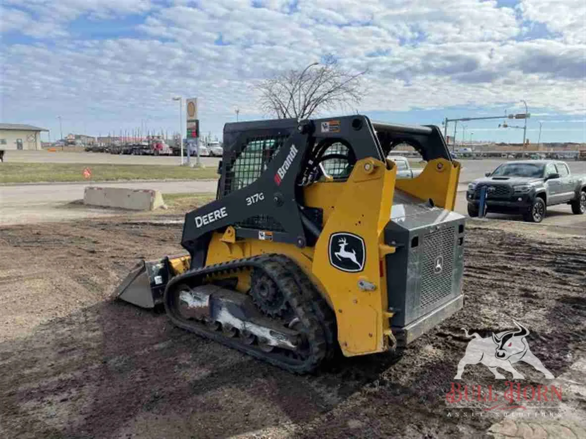 2021 John Deere Skid Steer 317G