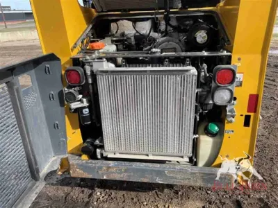 2021 John Deere Skid Steer 317G