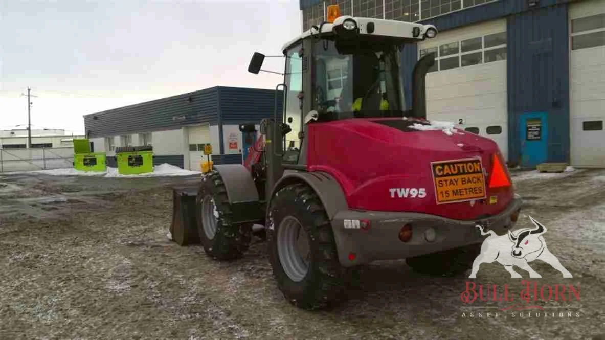 2021 Takeuchi Loader