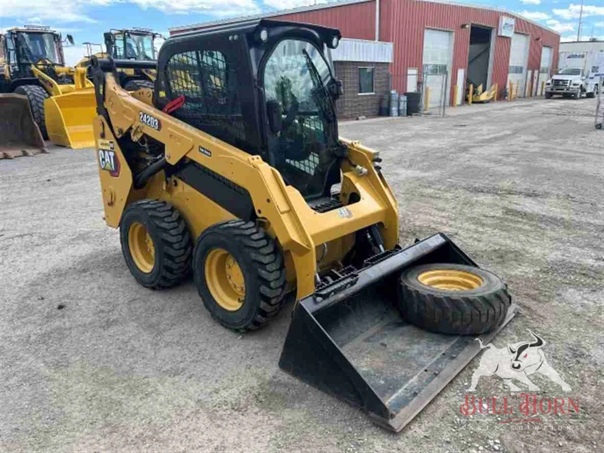 2022 CAT 242D3 Skid Steer