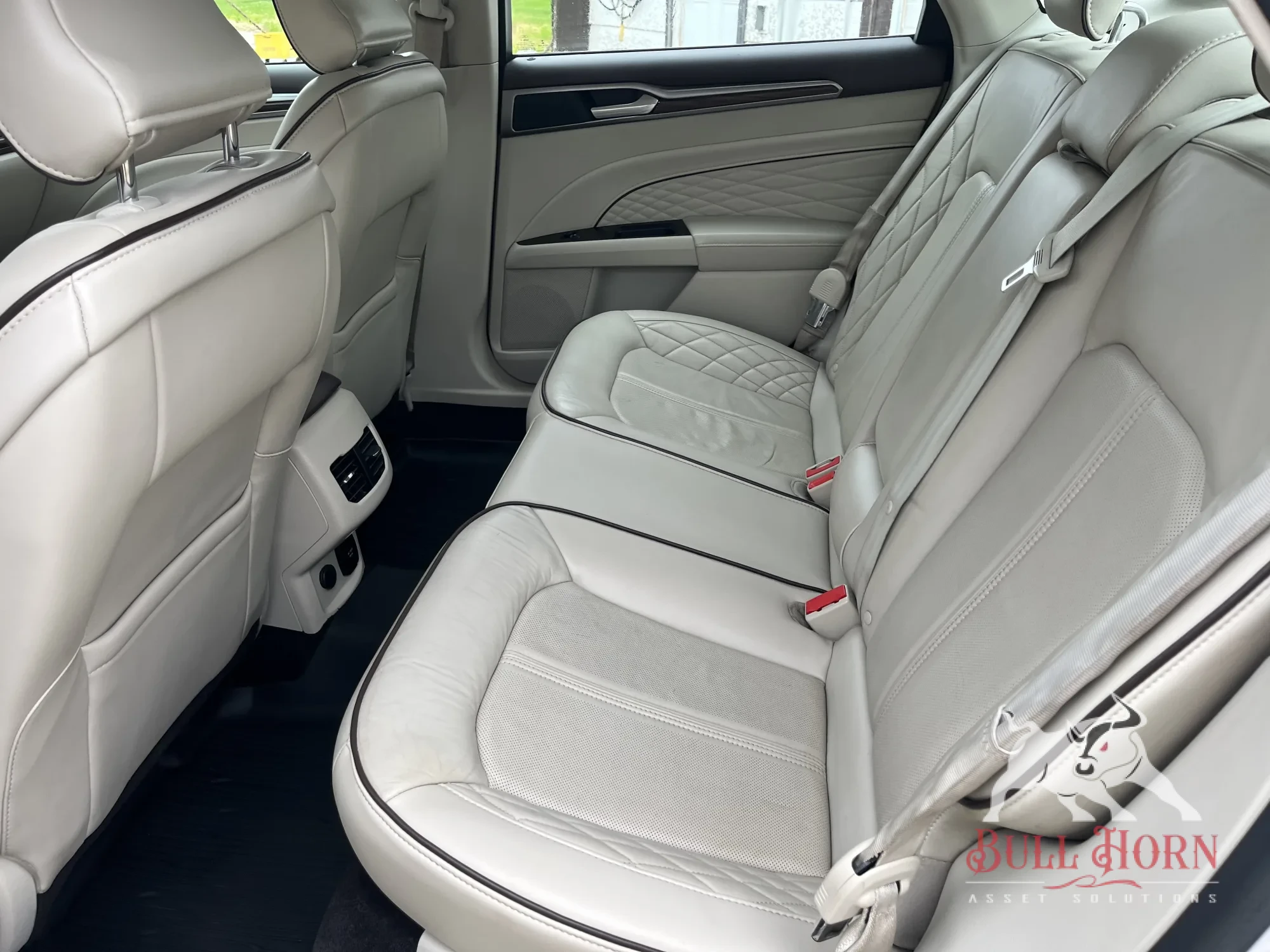 2017 FORD Fusion platinum