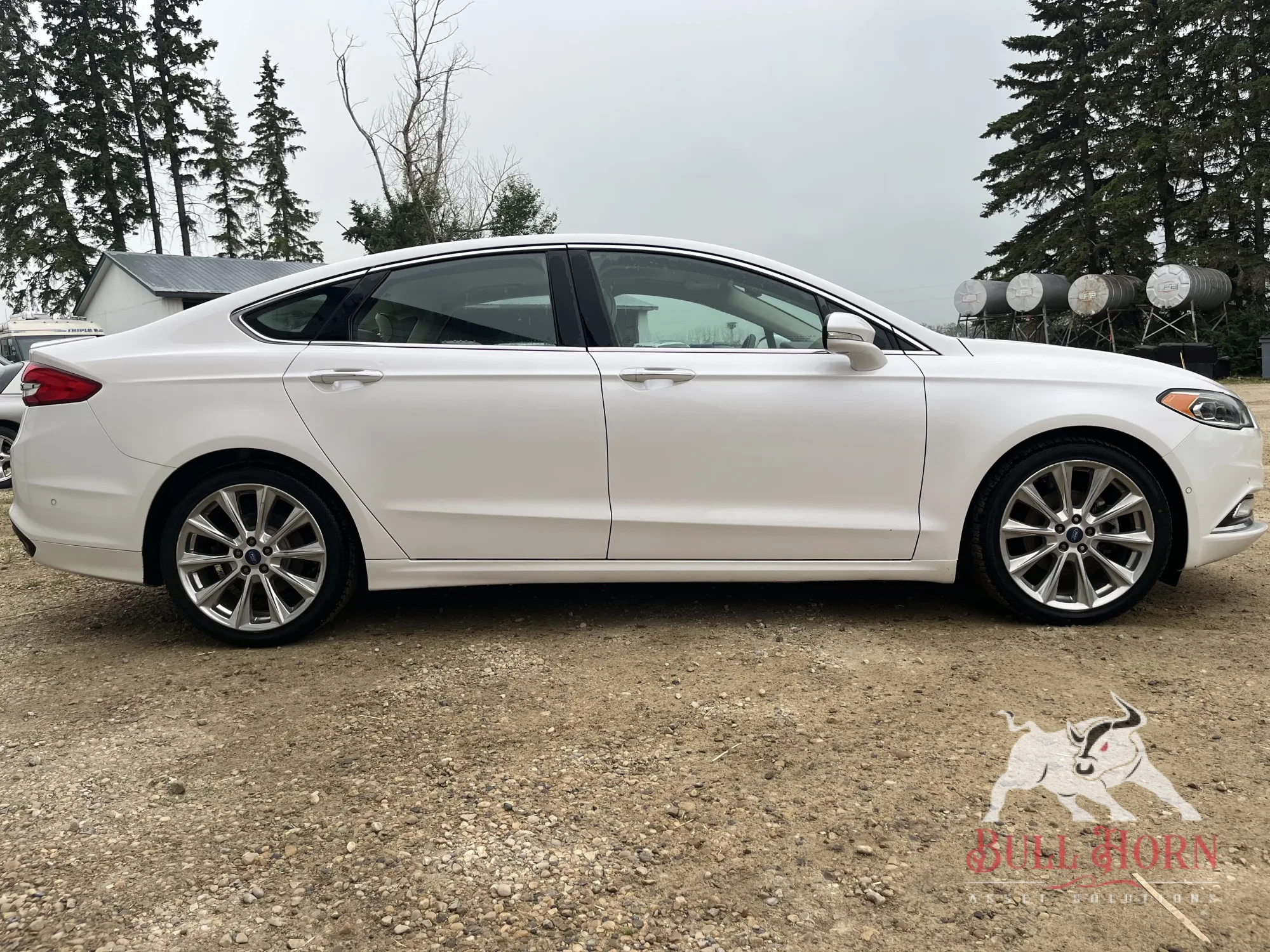 2017 FORD Fusion platinum