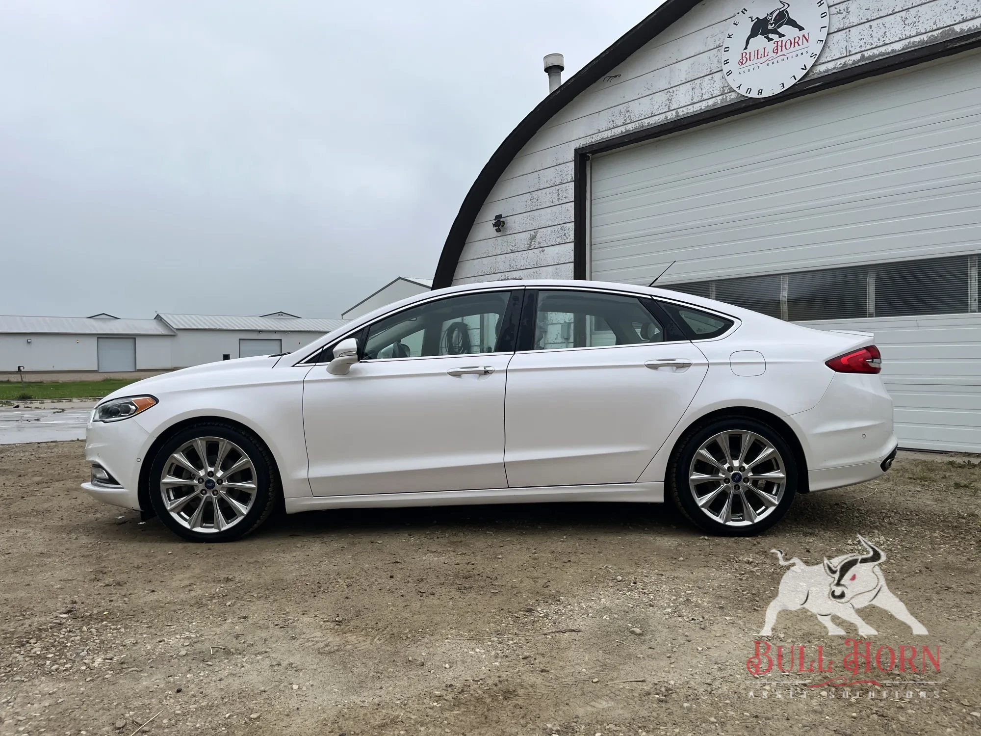 2017 FORD Fusion platinum