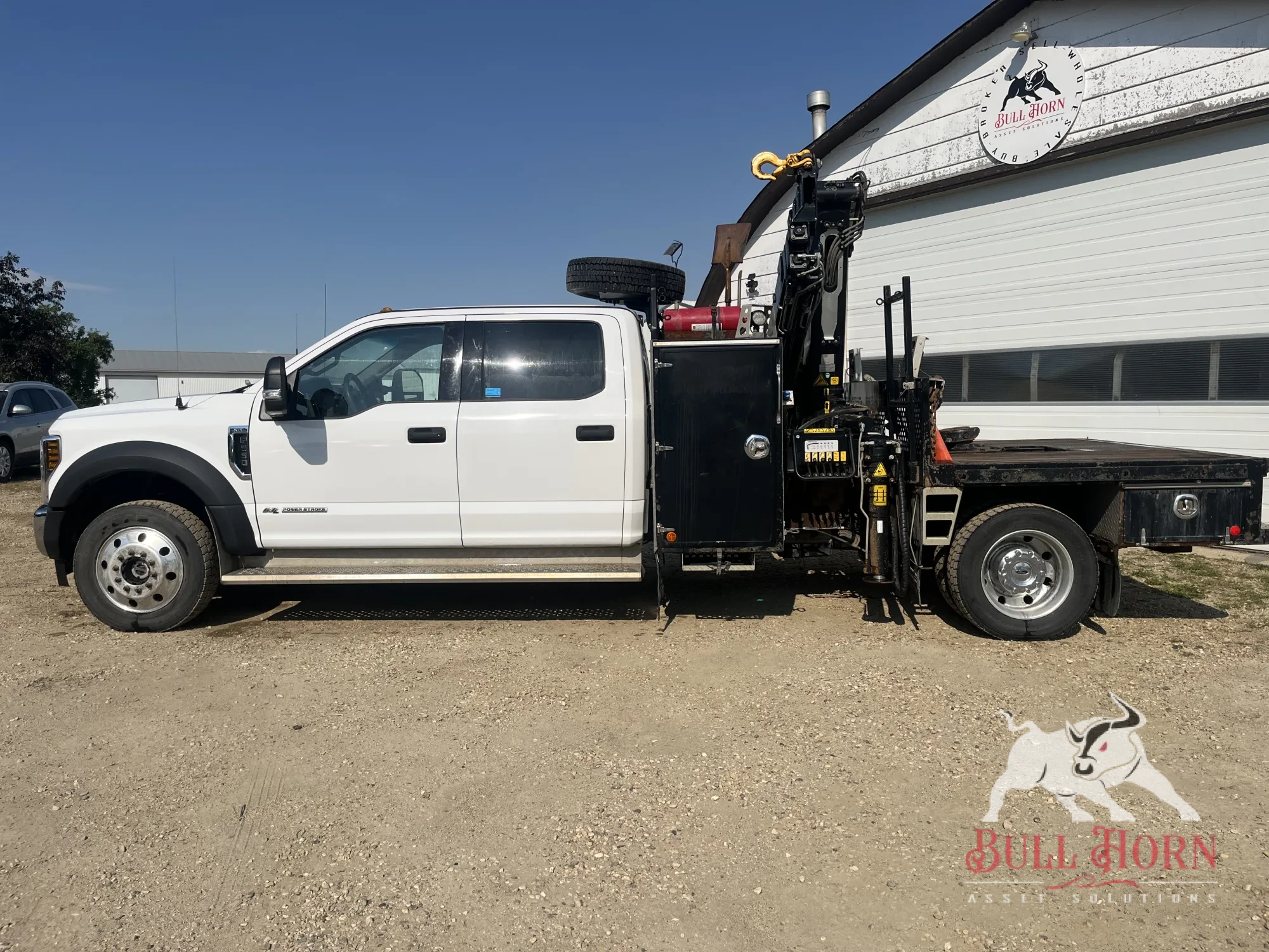 2019 FORD F-550 Super Duty - Dual Rear Wheel