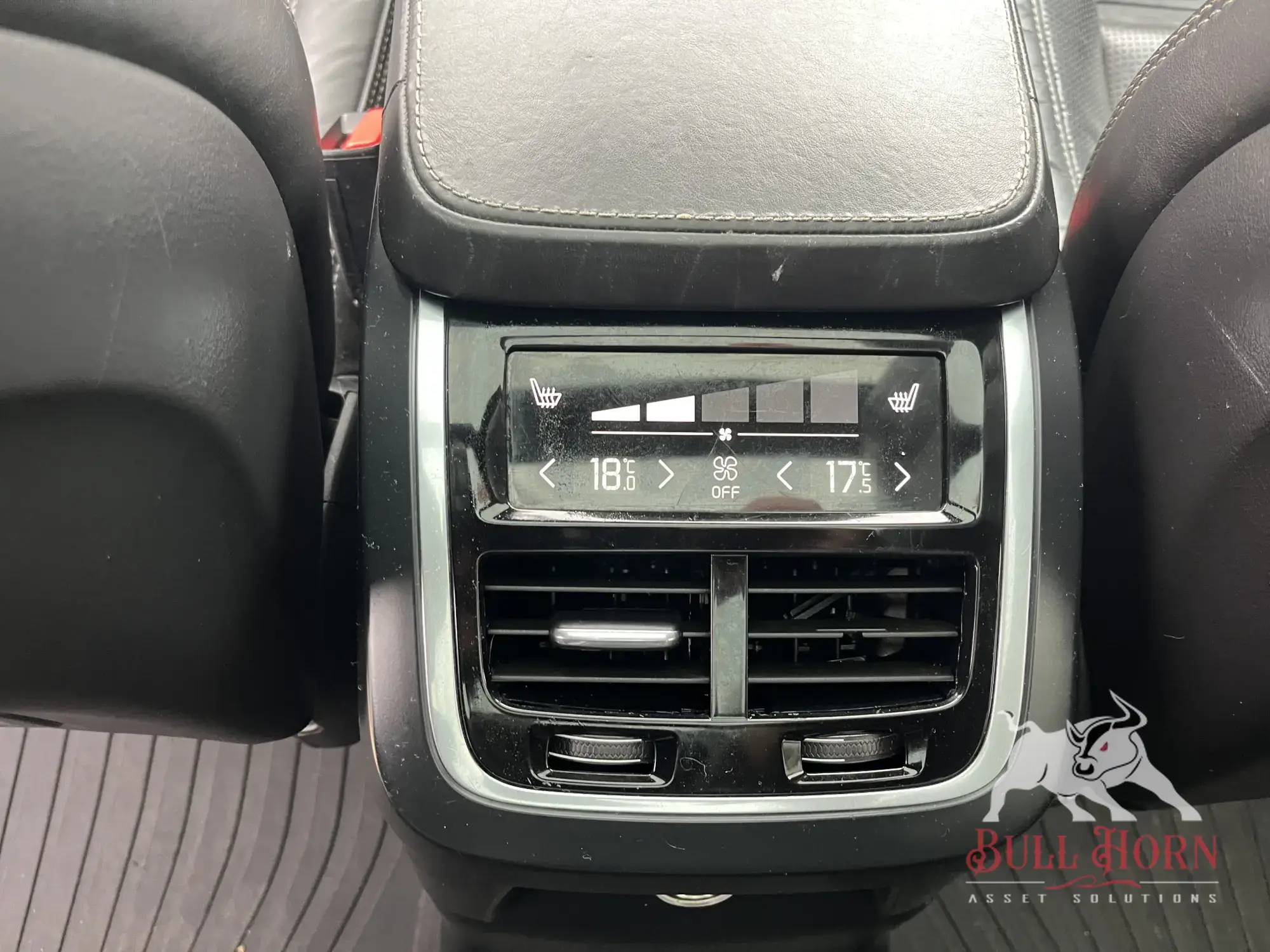 2017 VOLVO XC90 Inscription